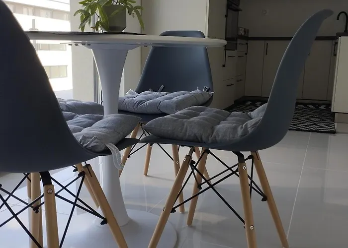 Hid Koez Penthouses Ντέμπρετσεν